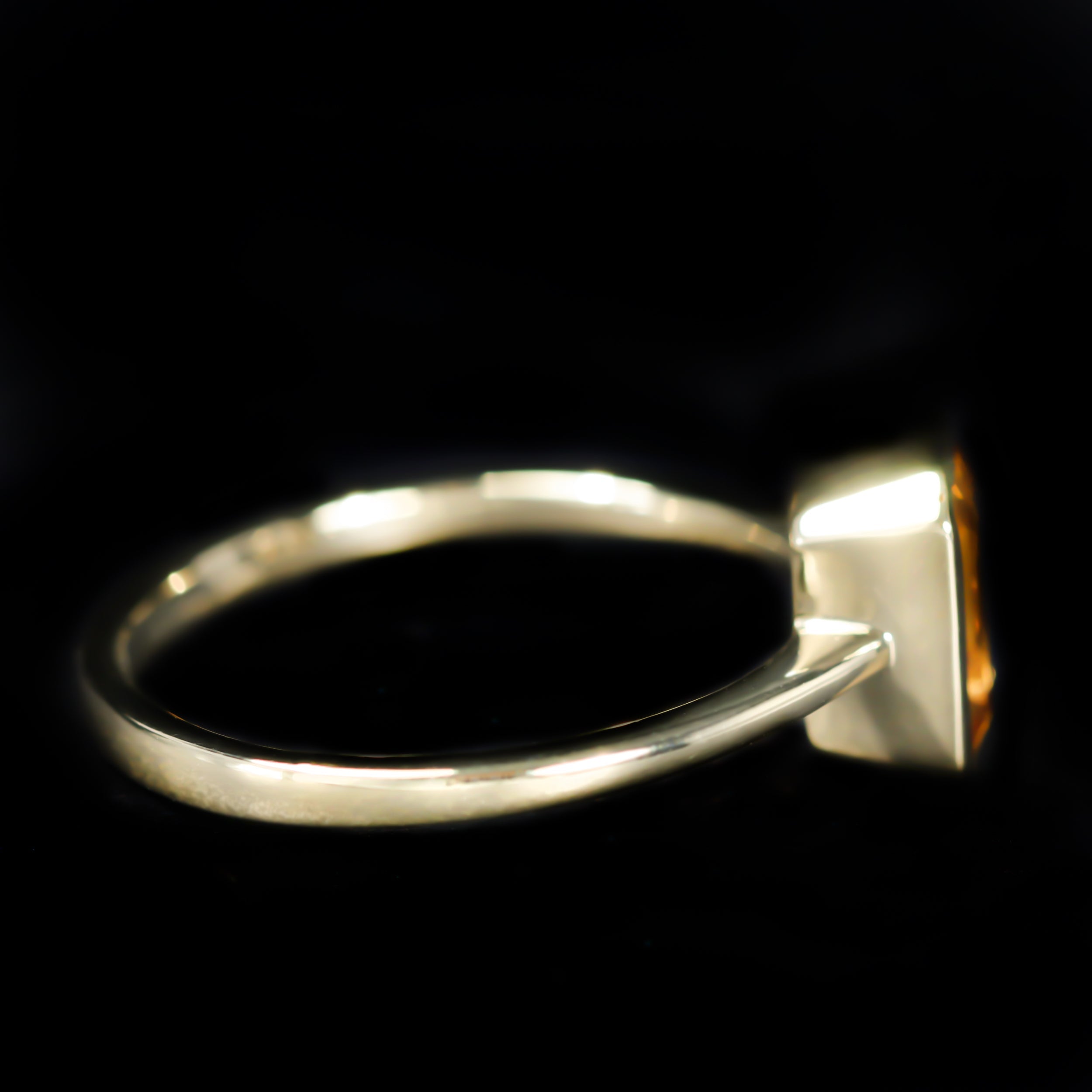 Yellow Gold 1.60 Carat Citrine Ring