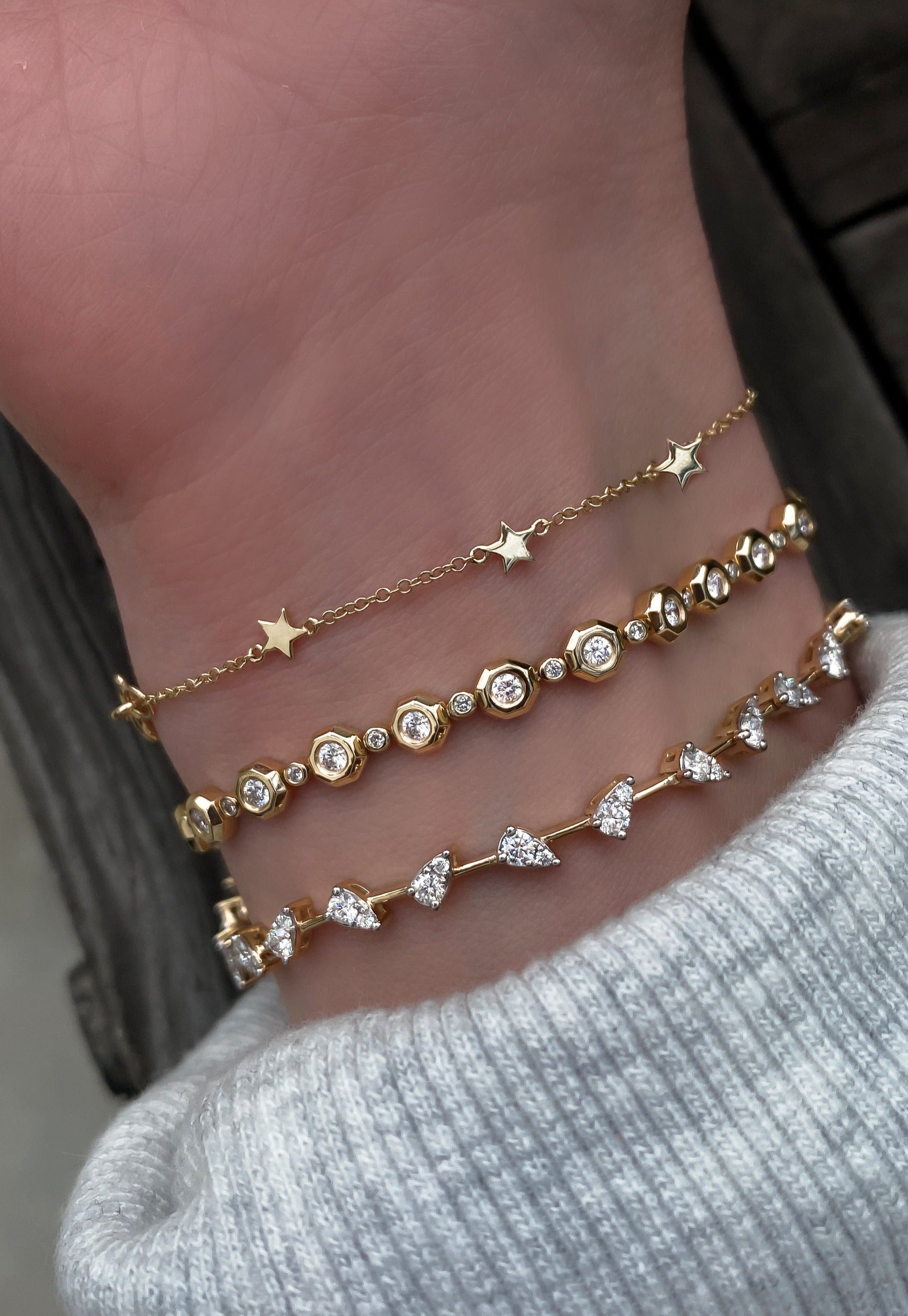 14kt gold floating teardrop diamond tennis bracelet