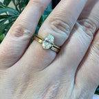 Zelda Antique Oval