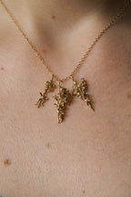 Create your own Asrai Garden Bouquet Pendant