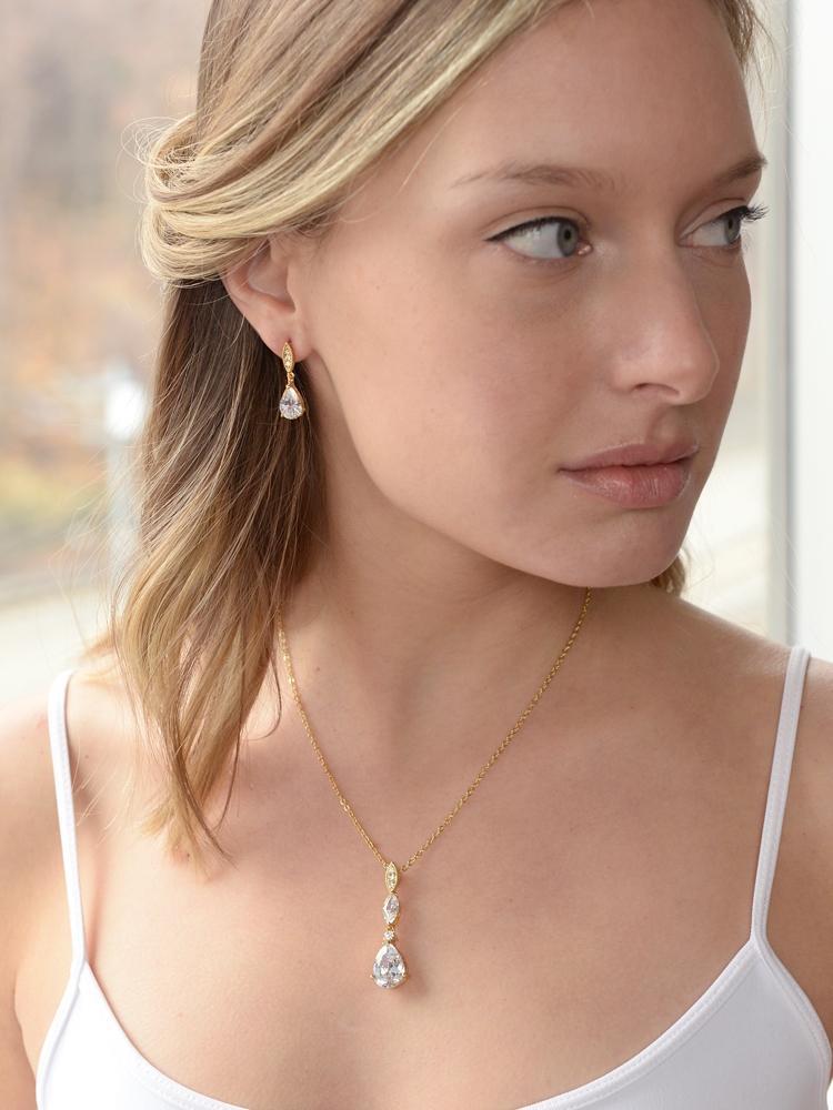 Alexa Gold plated Diamond Pendant Set