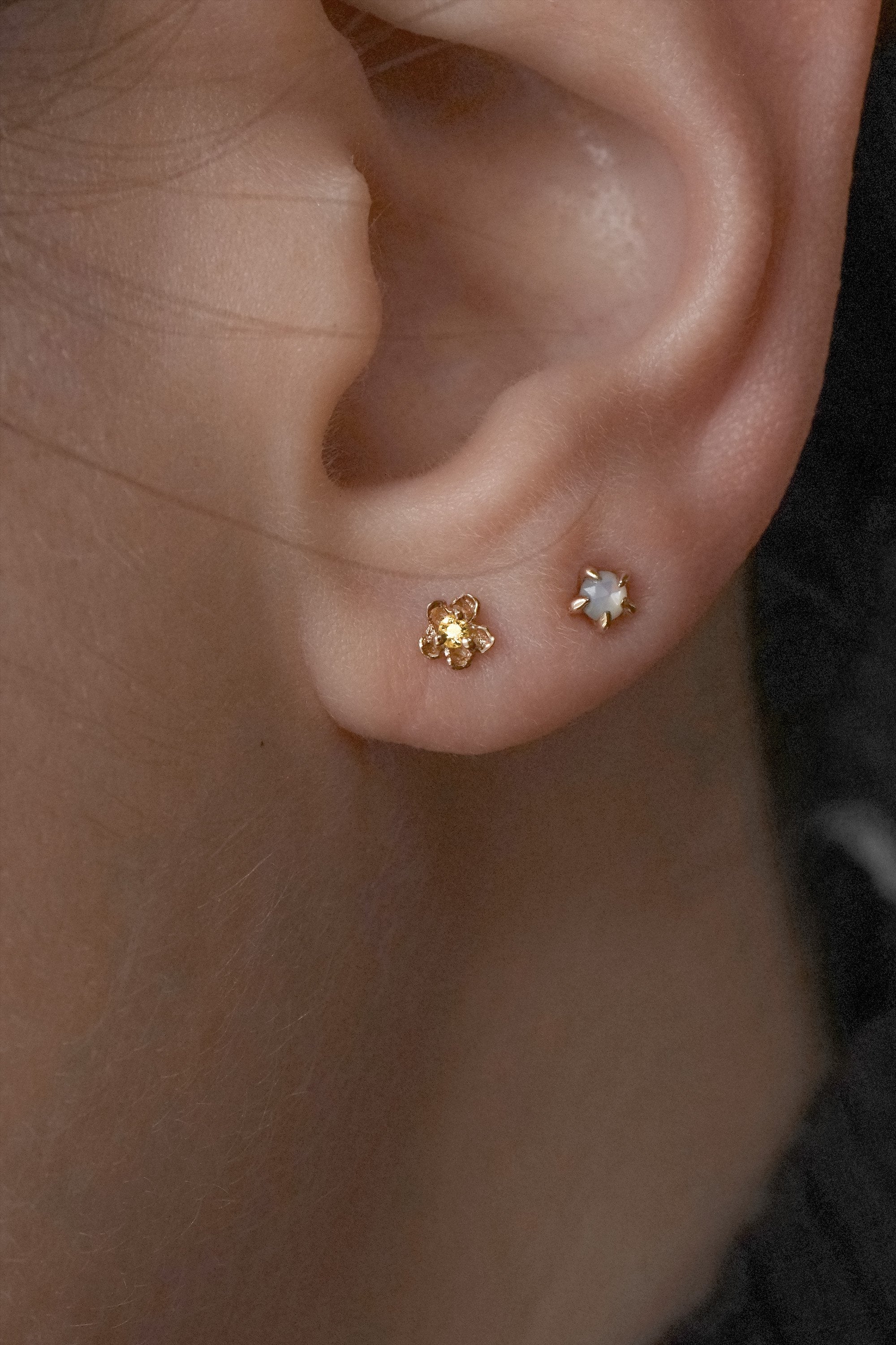 Moondew Stud with Alternate Stone