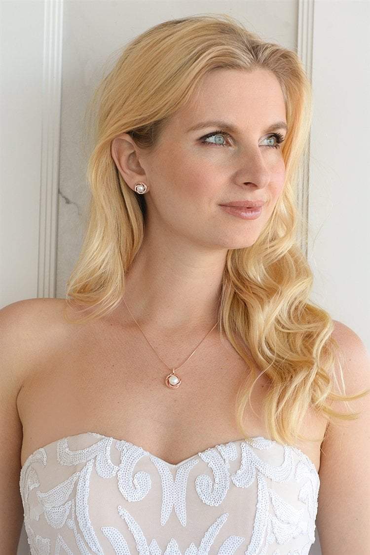 Dior Rose Gold Freshwater Pearl Pendant Set